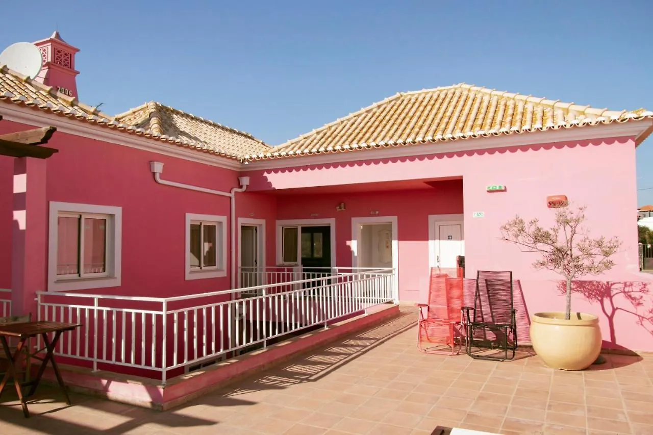 Casa Viana - Guesthouse Cabanas De Tavira 2*,